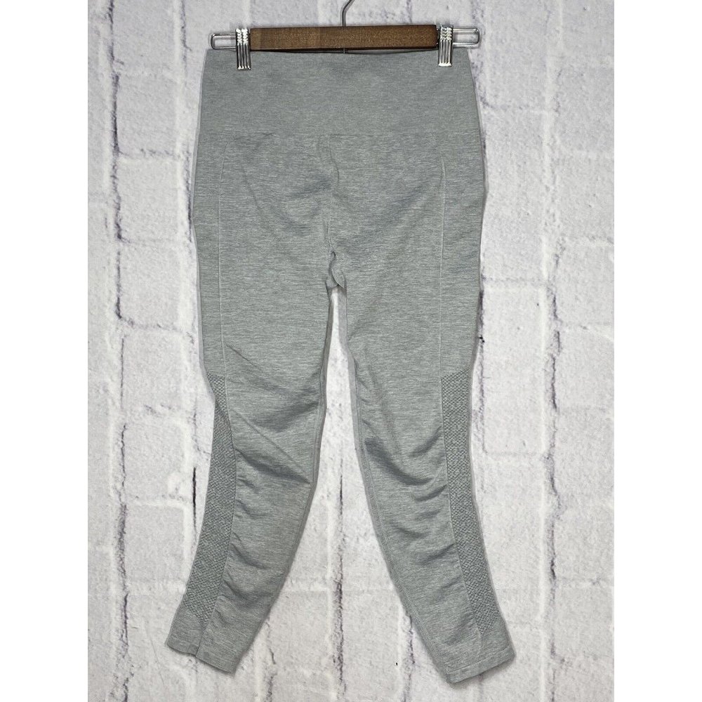 Fabletics Grey Sync High Waisted Perforated 7/8 Seamless‎ Leggings Women's Sz M
